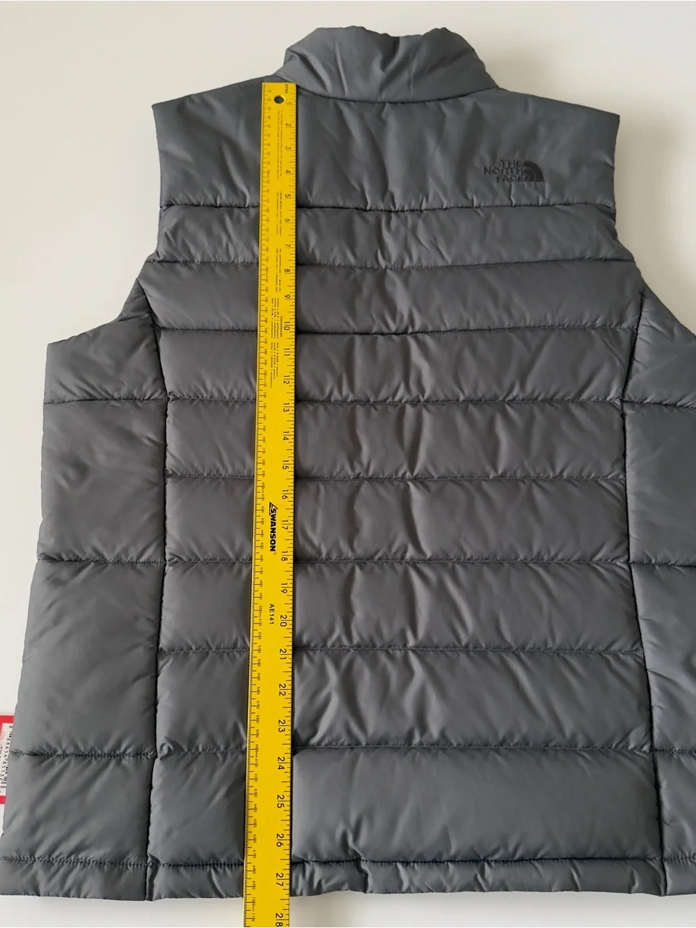 The North Face 550 Quilted Puffer Aconcagua Vest Men's M Full Zip Gray Gorpcore